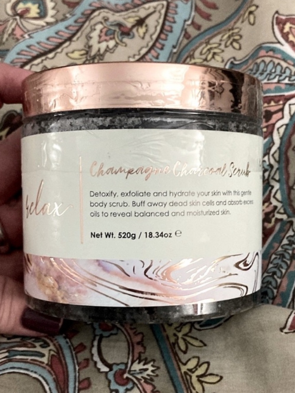 Manna Kadar Champagne Charcoal Body Scrub